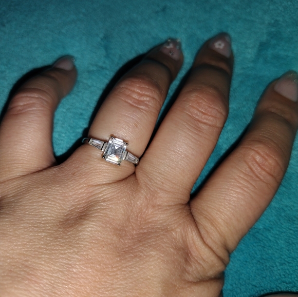 Sterling silver ring - Picture 2 of 2